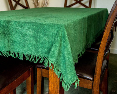 Just So Home Chenille 100% Cotton Fringed Decorative Traditional Tablecloth Non Iron (137Cm Round Green) from B&Q