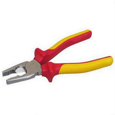 Stanley 0-84-001 Vde Combi Pliers 175mm from B&Q