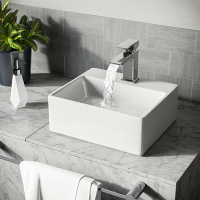 32x29x11 cm Countertop Square Vessel Sink Bowls for Bathroom | DIY at B&Q