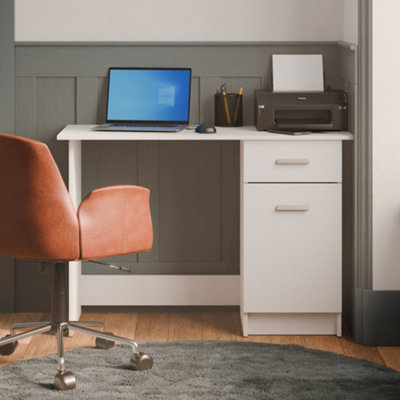 FurniComp LTD Furnicomp Ruben 1 Door 1 Drawer Matt White Small Office Desk from B&Q