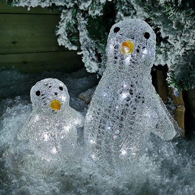 33cm LED Indoor Outdoor Acrylic Twinkling Penguins Christmas Decoration ...