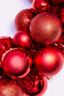 33cm Red Shatterproof Bauble Wreath - 4