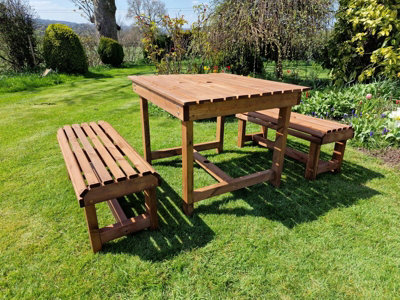 B&Q -  Contemporary 4 Seater Garden Table And Bench SetTimberL100 X W150 X H75 CmFully Assembled