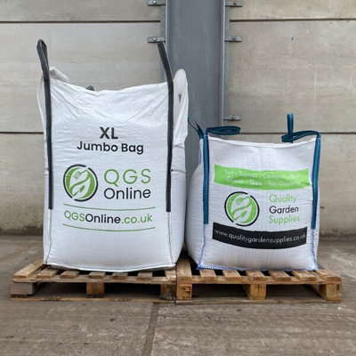 QgsFarm Yard Manure Pack Size Bulk Bag (Approx 750 Litres) from B&Q