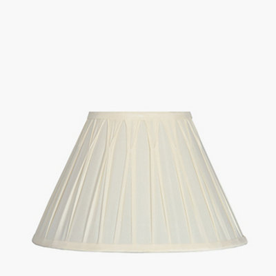 35cm Ivory Poly Silk Pinch Pleat Table Lampshade