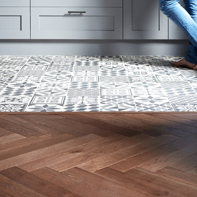 Shaded Slate Beige Matt Stone Effect Porcelain Floor Tile Pack Of 6 L 600mm W 300mm Departments Diy At B Q