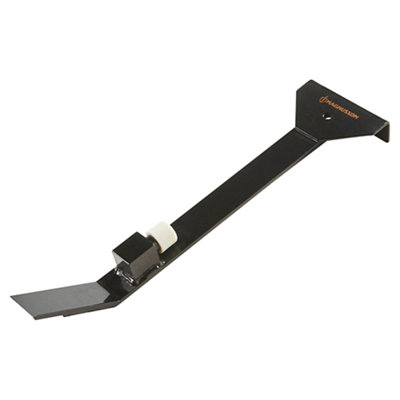 Magnusson Steel Pulling Bar from B&Q
