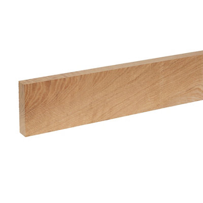 Cheshire Mouldings Smooth Planed Oak Stripwood (L)2.4M (W)92mm (T)25mm from B&Q
