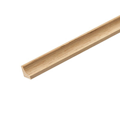 Unfinished Natural Oak Scotia Moulding (L)2400mm (W)18mm (T)18mm from B&Q