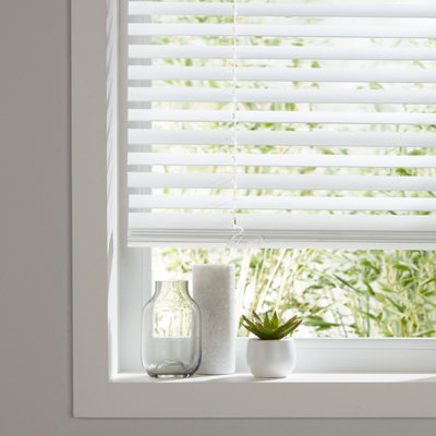 GoodHome Cana White Wood Venetian Blind (W)60Cm (L)180Cm from B&Q