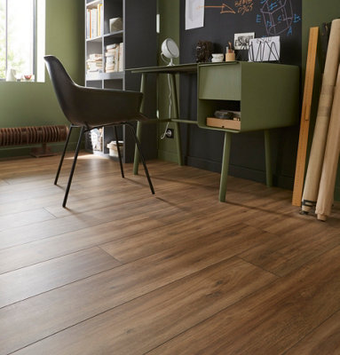 GoodHome Devonport Wood Planks Oak Effect Structured Laminate Flooring1.996M² from B&Q