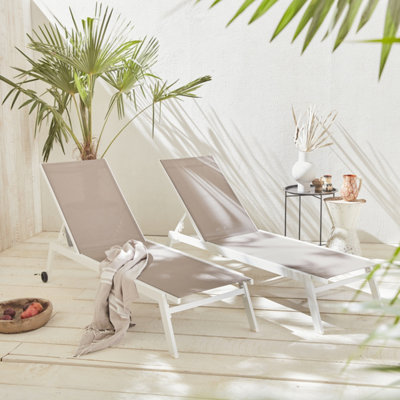 Sweeek. Pair Of Multi-Position Aluminium Sun Loungers With Wheels Elsa White 191X55X94 Cm from B&Q