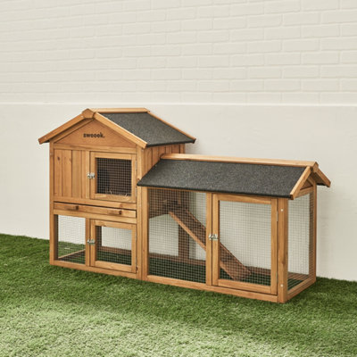 Wooden Rabbit Hutch NaturalSweeek from B&Q