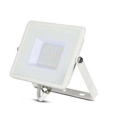 V-Tac 30W Led Floodlight With Samsung Chip 6400K White Light from B&Q
