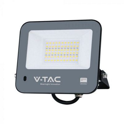 V-Tac Vt-44032Ps 30W Photocell Sensor Floodlight-Samsung Chip(1M Wire) Cct:6500K Black Body 120Lm/w from B&Q