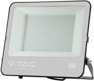 Vt-44201 200W Floodlight With Samsung Chip(1M Wire) Colorcode:6500K Black Body Grey Glass (135Lm/w) from B&Q