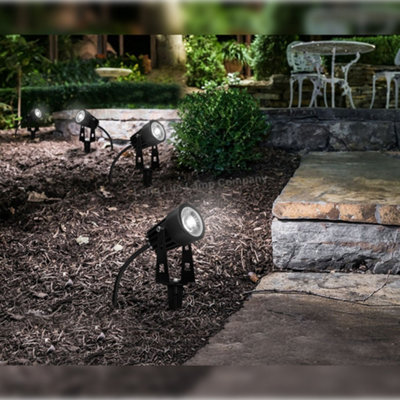 4 Pack Outdoor Garden LED Spike Lights Cool White 12v Low Voltage ZLCSK2CW