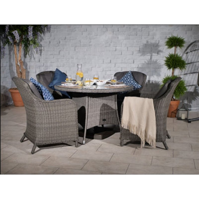 4 Seater Round Caver Dining Set 110cm Round Table With 4 Imperial Chairs Including Cushions