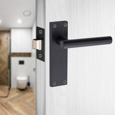 Straight T-Bar Matt Black Finish Door Handles On Rose With Black Ball Bearing Hinges And Black 64mm Tubular Latch