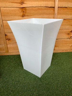4 x Large White Milano 10101801205 Upright Planter