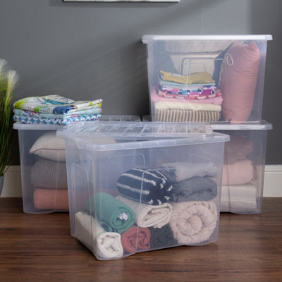 Use fine quality extra large plastic storage containers with lids