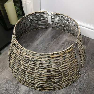 40/58cm Samuel Alexander KD Willow Christmas Tree Skirt Wicker Rattan- Medium Natural