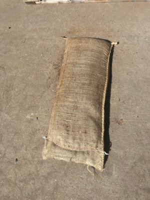 40 Filled natural hessian sandbags - 4