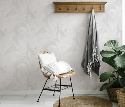 B&Q -  SilvanaTextured Blown Wallpaper In White