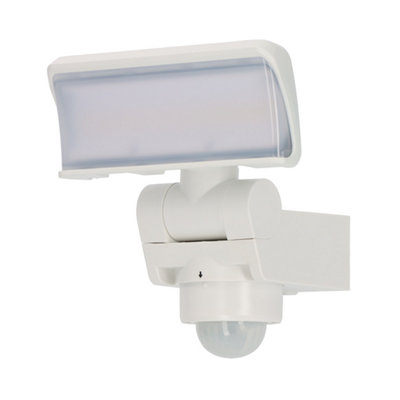 Brennenstuhl Outdoor Led Floodlight Security Light With Pir Motion Sensor from B&Q