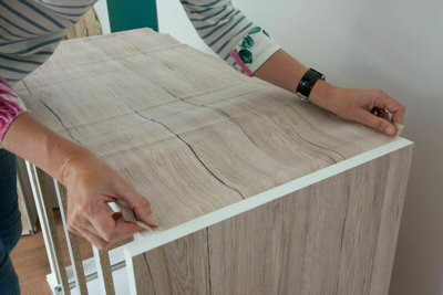 D-C-Fix 1M X 45Cm Makeover Sanremo Oak Sand Woodgrain Self Adhesive Stickyback Plastic Fablon from B&Q