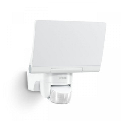 Steinel Xled Home 2 S White Led Floodlight Motion Sensor Swiveling Wall Spotlight Security Light from B&Q