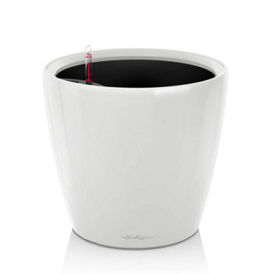 (Dia) 21Cm White High-Gloss Plastic Self-Watering Planter With Water Level Indicator Lechuza Classico D21 H20 Cm from B&Q