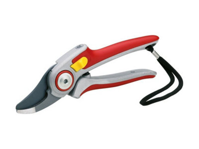 Garden Pride Professional Bypass Aluminium Secateurs (Rr5000) from B&Q