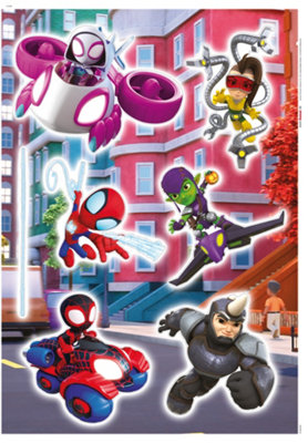B&Q -  Marvel Spiderman And His Amazing Friends Chasing Wall Stickers