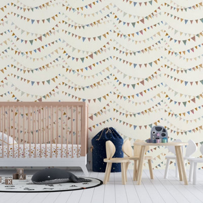 Galerie Great Kids White Smooth Glitter Garland Wallpaper Roll from B&Q