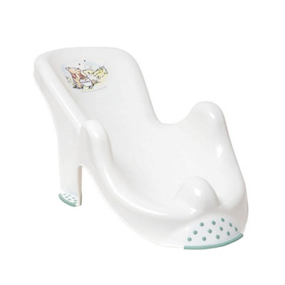 Keeeper Winnie The Pooh Anatomic Baby Bath Chair from B&Q