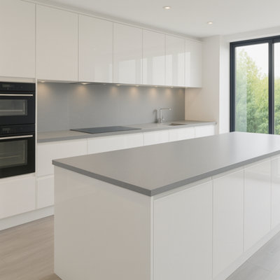 GravaHaus Kitchen Breakfast Bar Sovereign Greystone 3500 X 900 X 22mm from B&Q