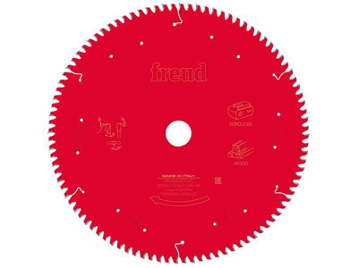 Freud F03Fs10067 Wood Mitre Saw Blade 305 X 30 X 2.2/1.6mm X 96T Fre03Fs10067 from B&Q