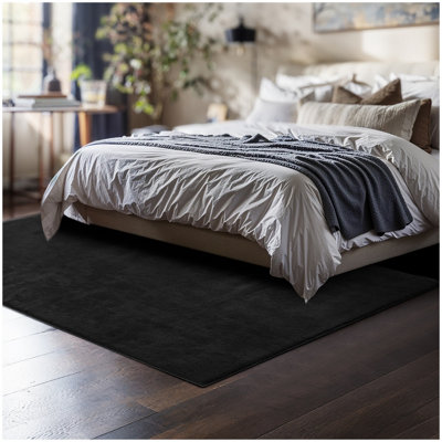 Tectake Rug Zonelle Short Pile And Ultra-Soft Carpet In Rectangular Or Round Design 120 X 170 CmBlack from B&Q