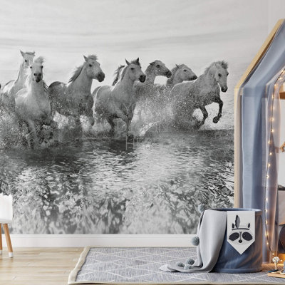 B&Q -  White Horses Mural384X260Cm5111-8