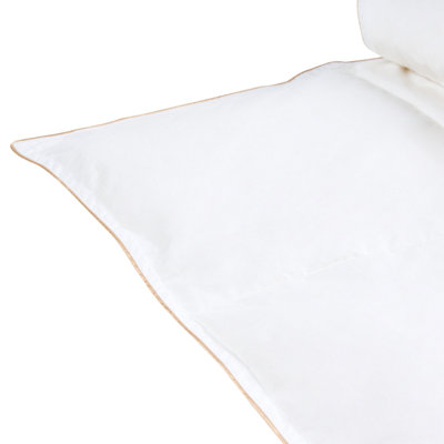 Beliani Duvet Duck Down 8 Tog Medium Warm Eiger 200 X 200 Cm