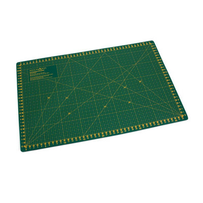 Groves Of Thames Cutting Mat: Metric & Imperial: 45 X 30Cm: 1 Piece from B&Q