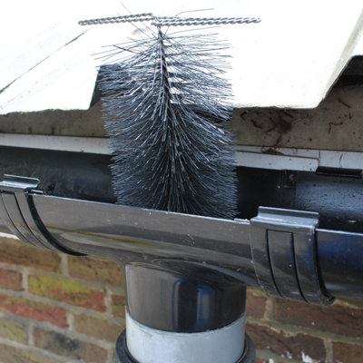 40m Black Gutter Brush Leaf & Moss Guard with Set of 8 Drain Guard Plugs - 6