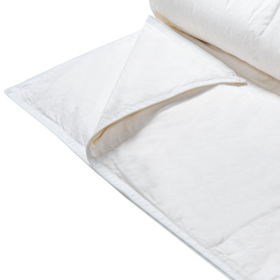 Beliani Double-Layered Duvet Duck Feathers And Down 4.5 Tog + 4.5 Tog All-Year Serrato 220 X 240 Cm