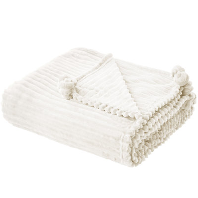 Beliani Blanket Kaweri 150 X 200 Cm White from B&Q