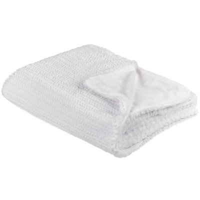 Beliani Blanket Bjas 150 X 200 Cm White from B&Q