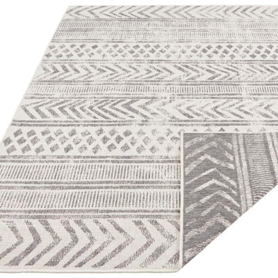 B&Q -  Reversible Geometric Indoor Outdoor Flatweave Rug Polypropylene In Light Grey