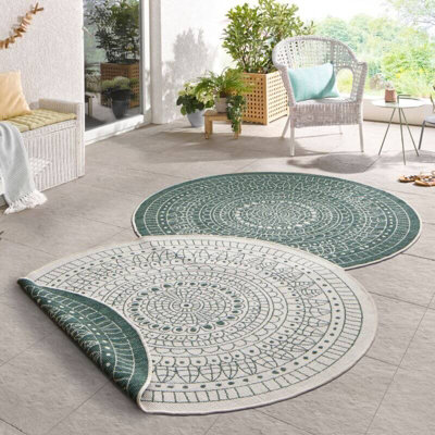 B&Q -  Porto Reversible Indoor Outdoor Round Rug Flatweave Polypropylene Design In Green