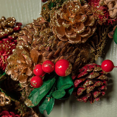 45cm Red Hanging Christmas Star Wreath with Red Berries and Pinecones