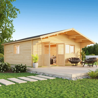 B&Q -  Zanzibar 4 5.75M X 5.75M70mm Wall Logs